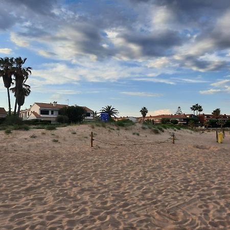 Cosy House With Garden Infront Of The Sea Appartement Creixell Buitenkant foto