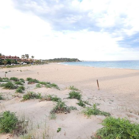 Cosy House With Garden Infront Of The Sea Appartement Creixell Buitenkant foto